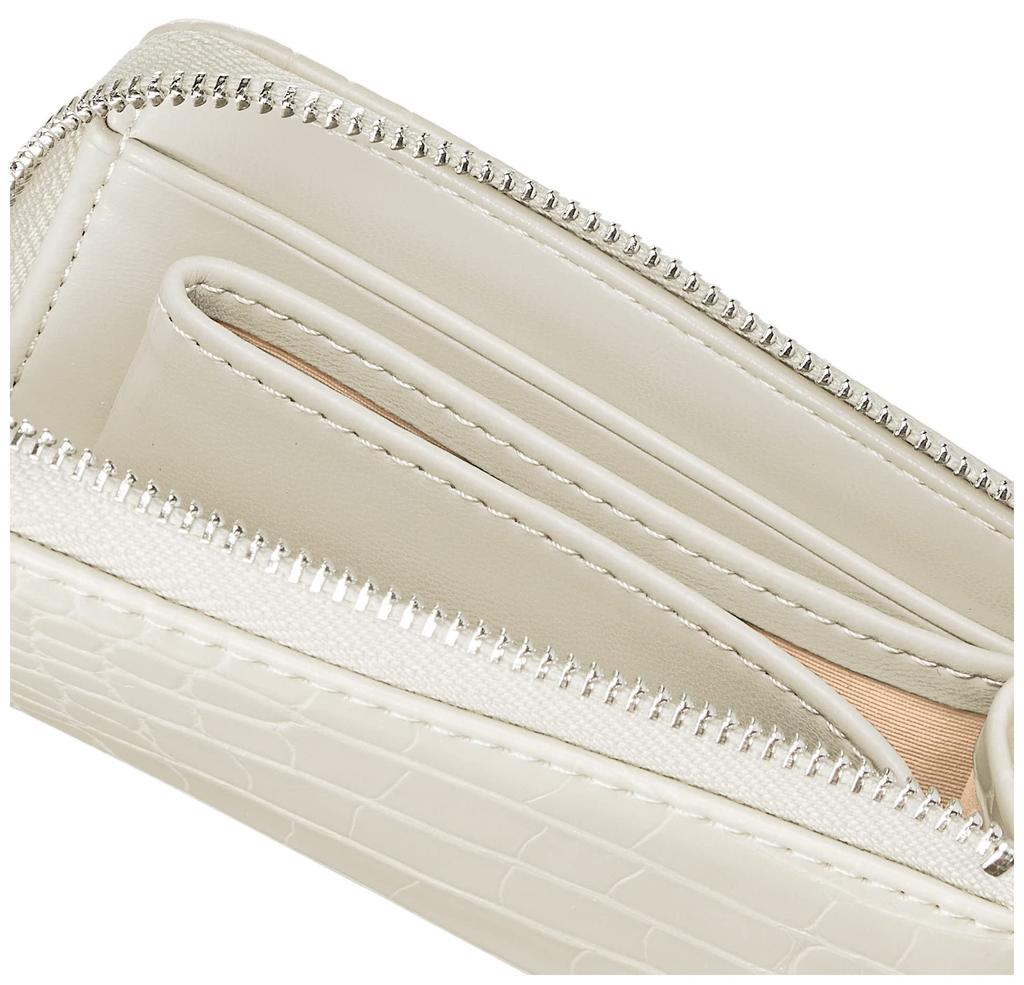 Sustainable leather card case