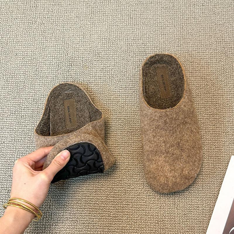 Fleece women wear a bag head and half slippers in autumn and winter, retro versatile matte leather half tray