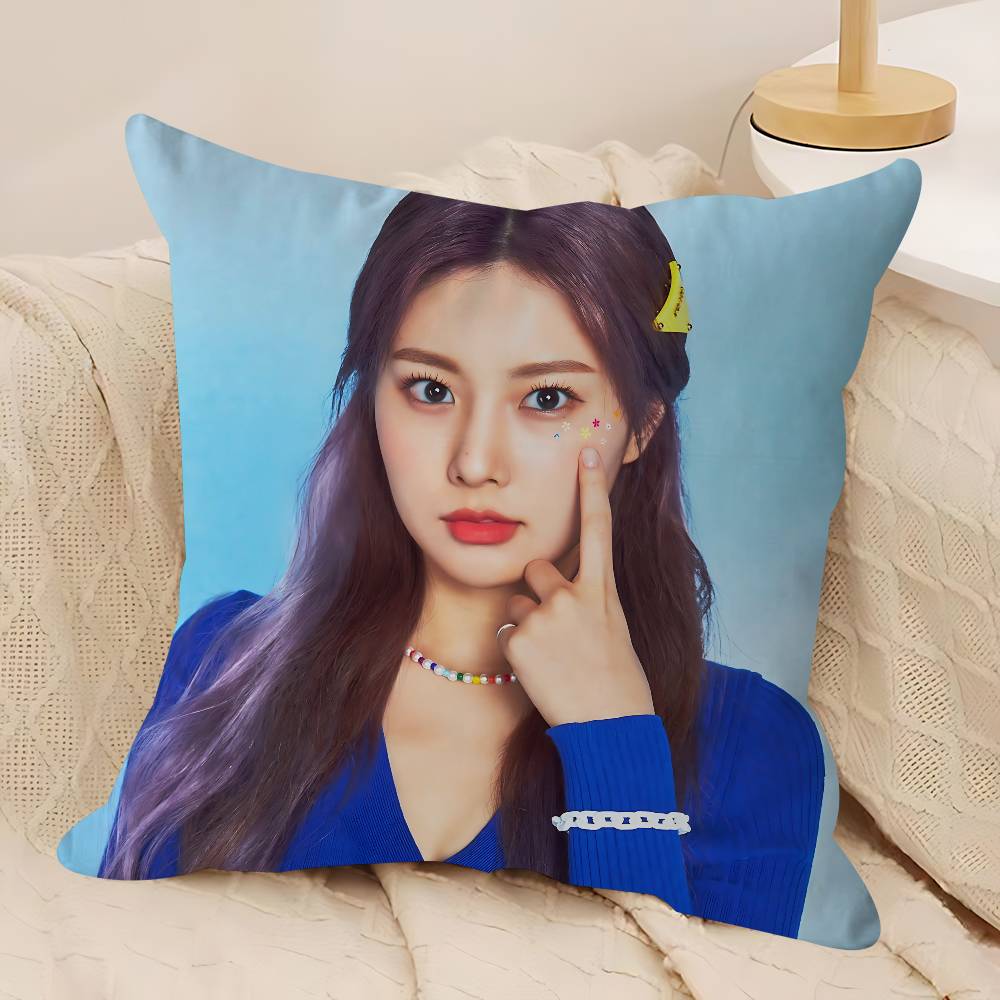 Singer C-Cho-Hyewon Pillowcase Toon Gift Cushion Cover Bedroom Home Sofa Chair Seat Decor Pillow Case