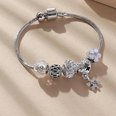 1 Pan Family Bracelet Fashionable and Niche Design, Light Luxury and High-end, Peach Blossom Bracelet for Women's Bracelets