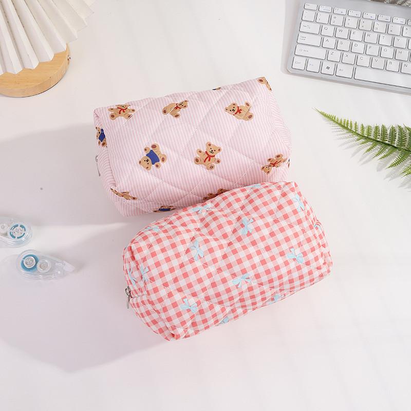 Bear Shape Pencil Case With Large Capacity And Polyester Material For Girls And Students