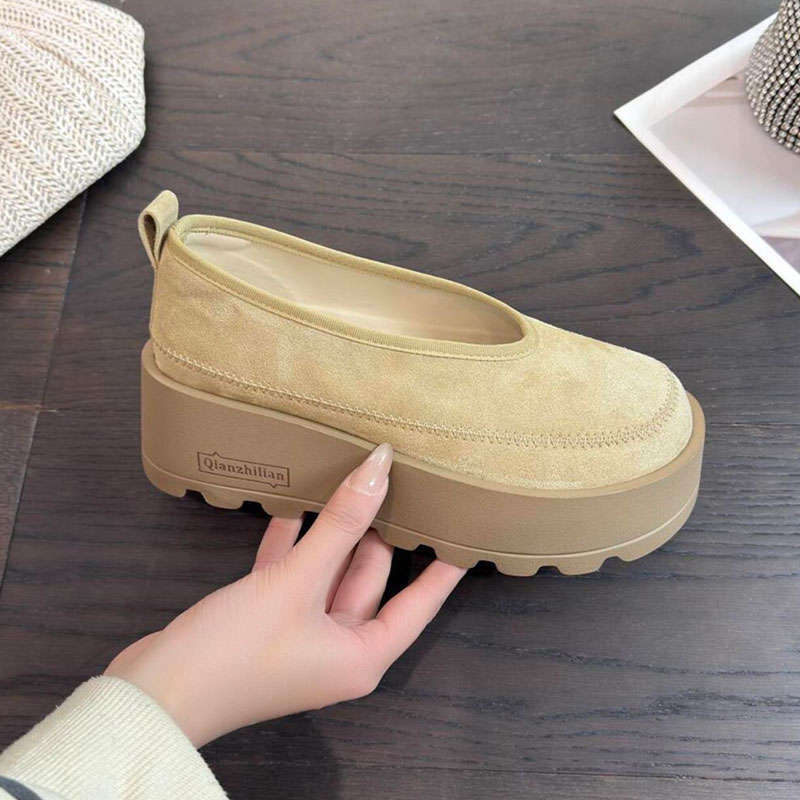 Platform Muffin Shoes Women's New Super Fire Versatile Fashion Temperament Heightening Love Single Shoes