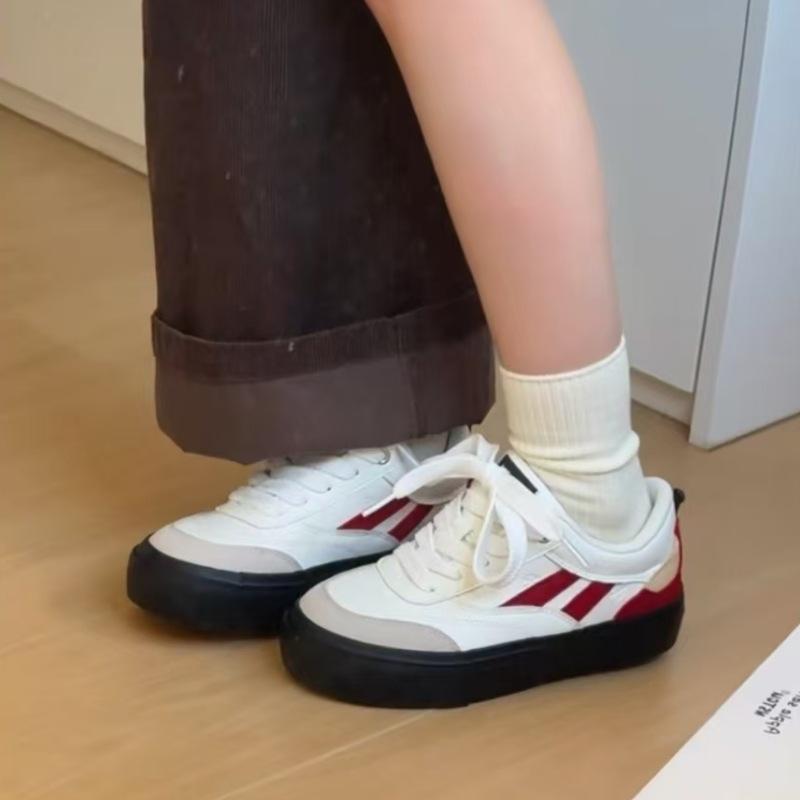 

Толстоподошвенные удобные кеды женские четырехсезонные обычные простые и универсальные мягкая подошва на шнуровке нишевые с круглым носком спортивные и повседневные маленькие 40