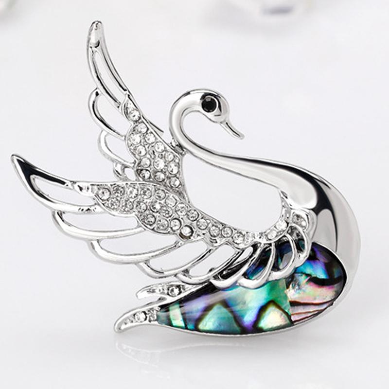 

Blucome, натуральное морское ушко, персонализированная брошь в виде лебедя, шпильки, женская брошь для костюма, пальто, булавки для лацкана, подарок на Новый год разноцветный