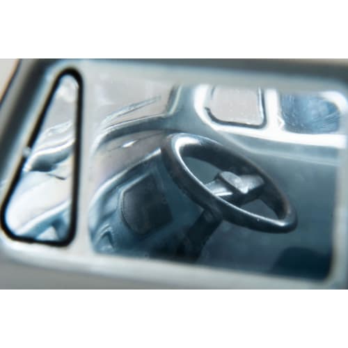 TOMYTEC Tomica Limited Vintage LV-210a Mazda E2000 Bottle Car (White/Light Blue) - Finished Product