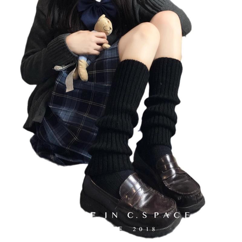 Source factory knitted socks cover white wool stacking socks women's summer jk knitted medium tube socks autumn and winter socks leg cover