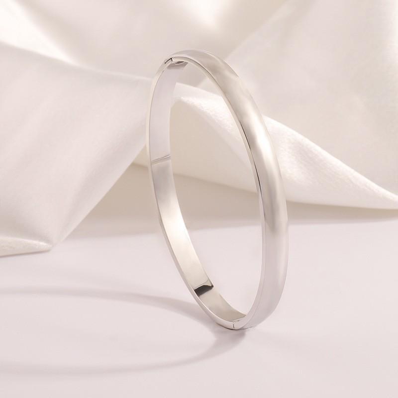 Starry Sky Silver Titanium Steel Bracelet for Women - High-End, Versatile, Full Diamond, Non-Fading Fashion Accessory