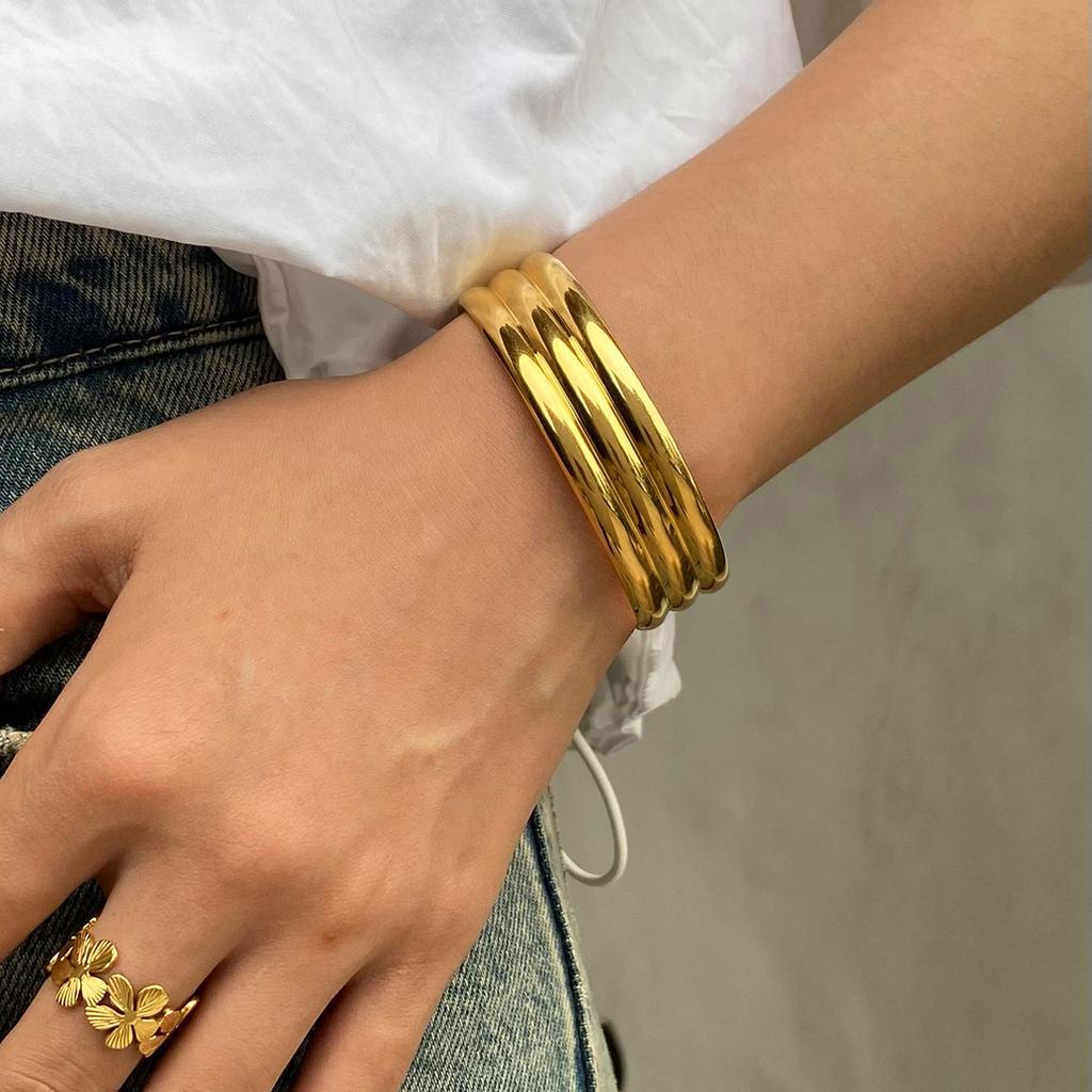 Fashion Stainless Steel Metal Cuff Bangle Bracelet Gold Color Texture Fashion Chic Jewelry Gala Gift Waterproof