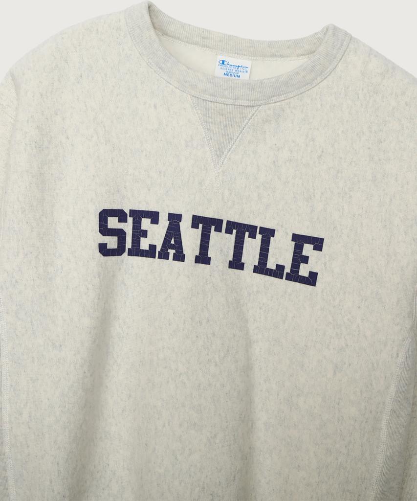 Champion Women'S Reverse Weave Signature Graphic Brushed Sweatshirt Oatmeal
