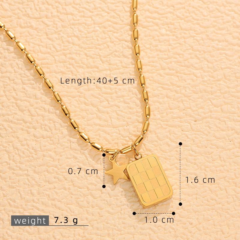 Star Square Pendant Necklace - Fashionable, Non-fading Clavicle Chain with a Chic, Luxurious Design