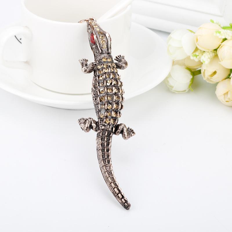 Rhinestone Red-Eyed Crocodile Lizard Metal Keychain and Car Pendant
