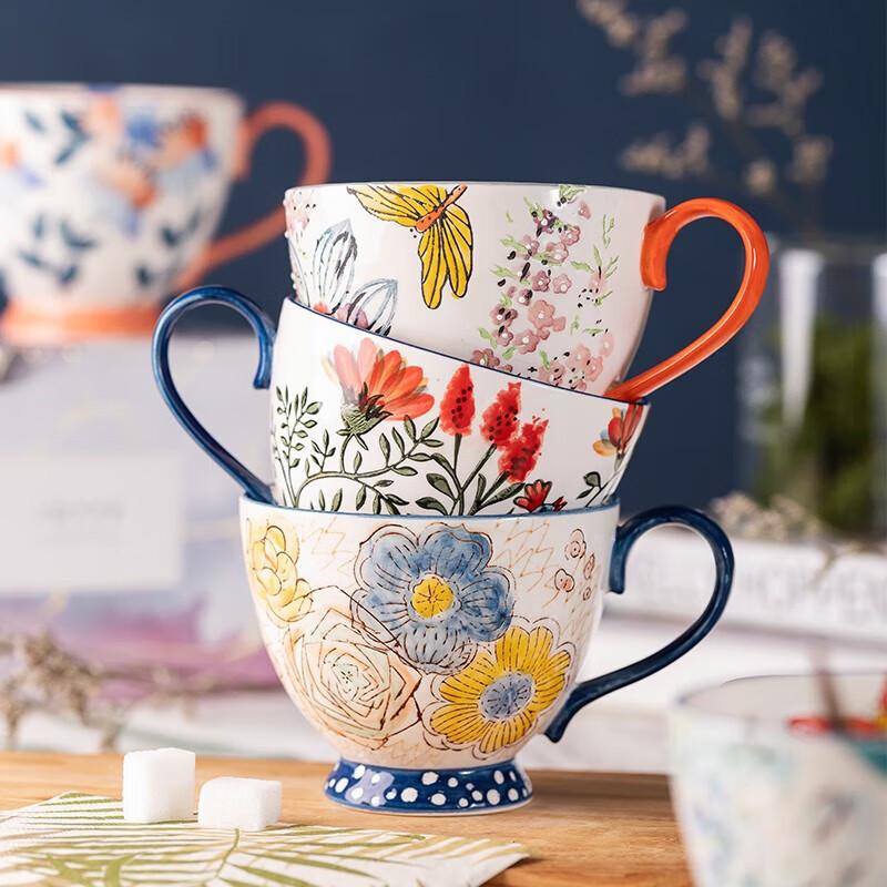 JOYYE Floral Ceramic Mug with Spoon