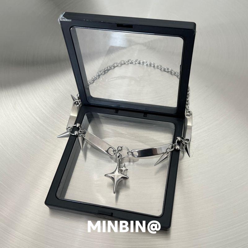 

Rivet Necklace Metal Punk Style European and American Subculture Hot Girl Choker Necklace Niche Minimalist Style Clavicle Chain Trend Rivet Star Necklace