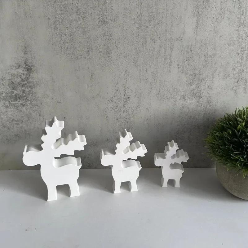 Christmas Elk Ornament Silicone Mold DIY Christmas Deer Scented Plaster Candle Mold Resin Crafts Making Tools for Home Decor