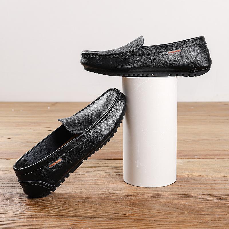 

Summer 2024 new large size leather casual men s leather shoes business dad leather shoes lazy foot Doudou shoes 47 чорний