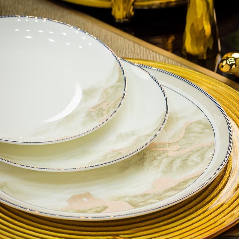 Jingdezhen Hand-Painted Bone China Fish Plate