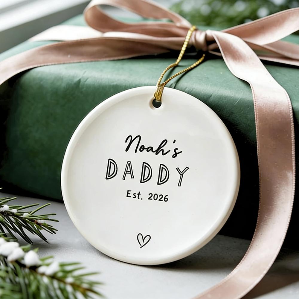 Personalised Daddy Ornament Christmas Decoration Gift for New Daddy To Be Father's Day Ornament Est Daddy Announcement Keepsake