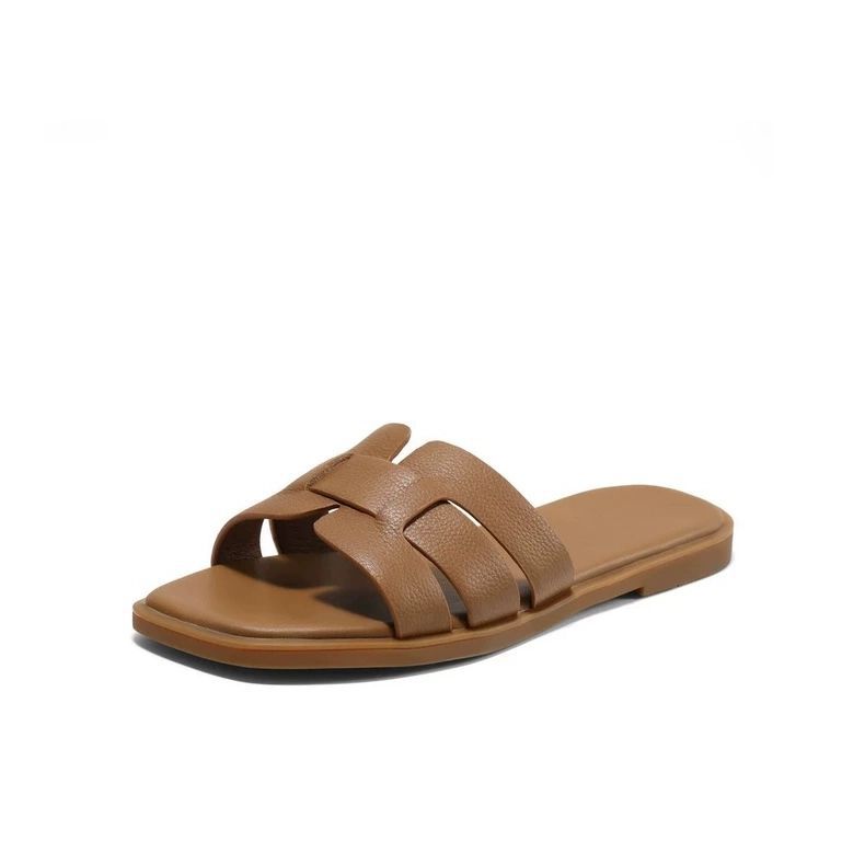 

Slippers 2025 women s new summer wear casual flat bottom soft bottom word French fashion versatile beach 35 коричневый