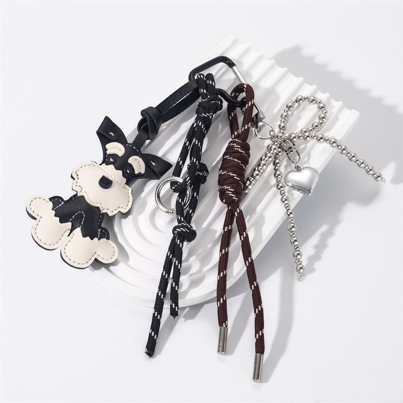 Breloque de Sac Fait Main en Cuir PU Pendentif Chien pour Sac Ornement Suspendu Voiture Dessin Animé Breloque de Sac Accessoires DIY