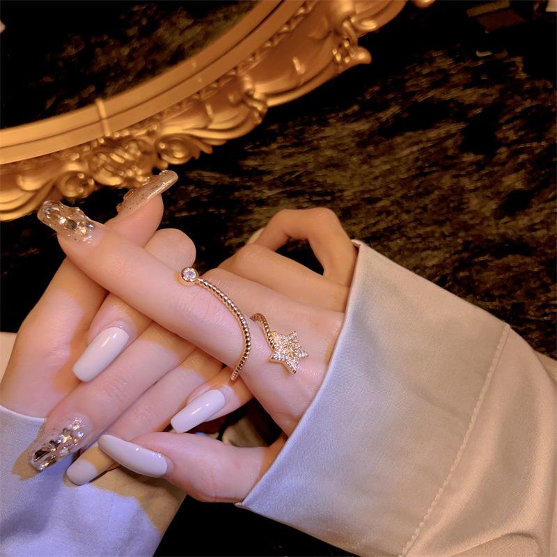 Elegant Star & Moon Open Ring - Chic, Unique, High-End Design for Women
