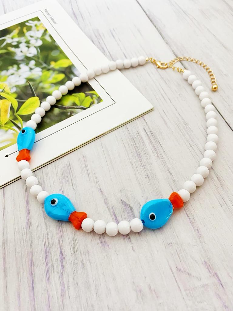 Ocean style small fish bead necklace suitable for women's daily wear