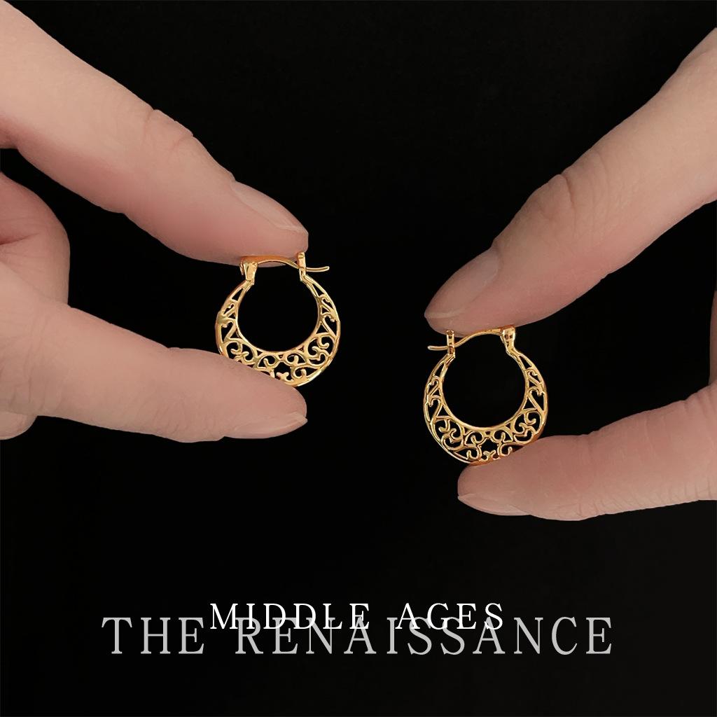 Серьги с полым узором в виде ветра Французский ретро-стиль дворцовый стиль серьги-пусеты