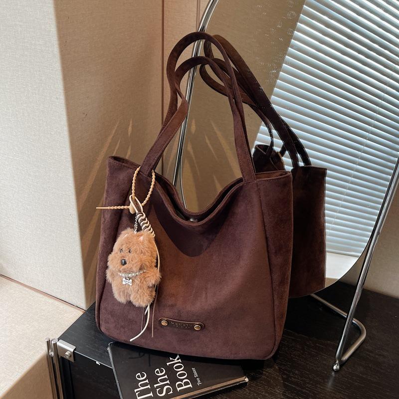 Large Capacity Bucket Bag Fashion Trend Casual Texture Shoulder Bag Autumn New Personalized Women's Tote Bag