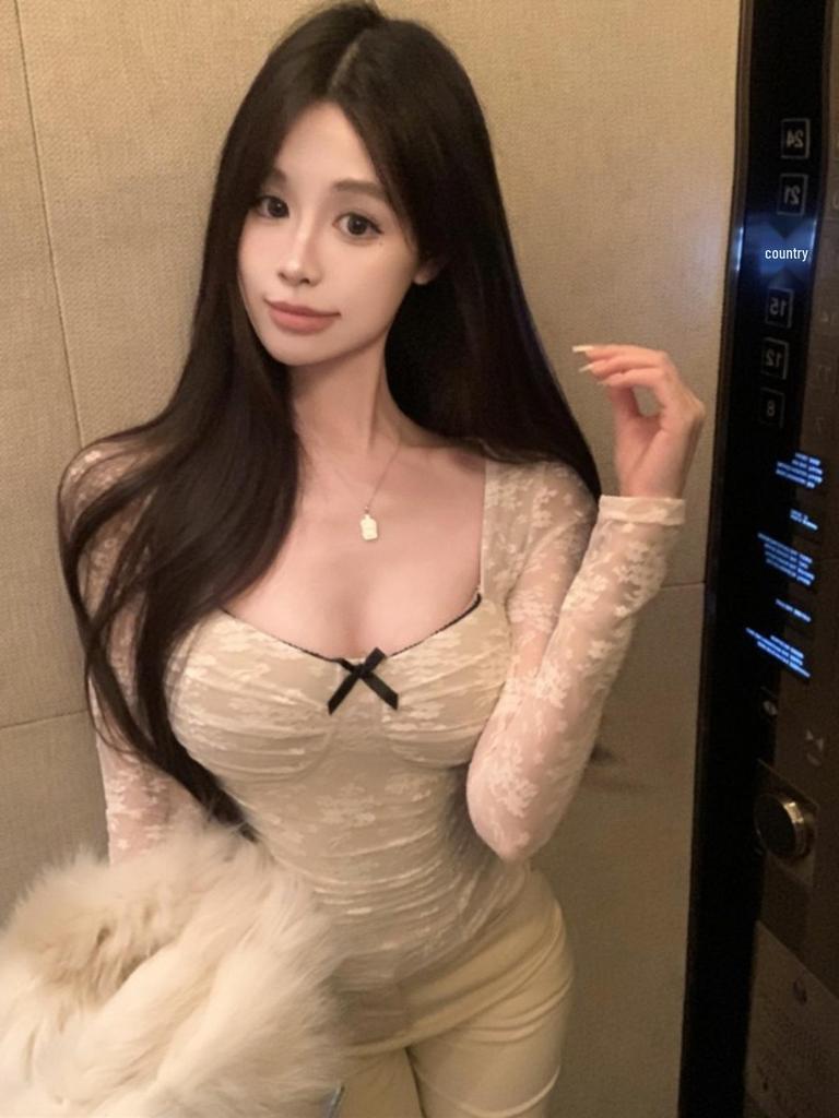 Women's Slim Fit Square Neck Lace Top with Bowknot - Long Sleeve Waist-Cinching Cropped Shirt for Autumn/Winter