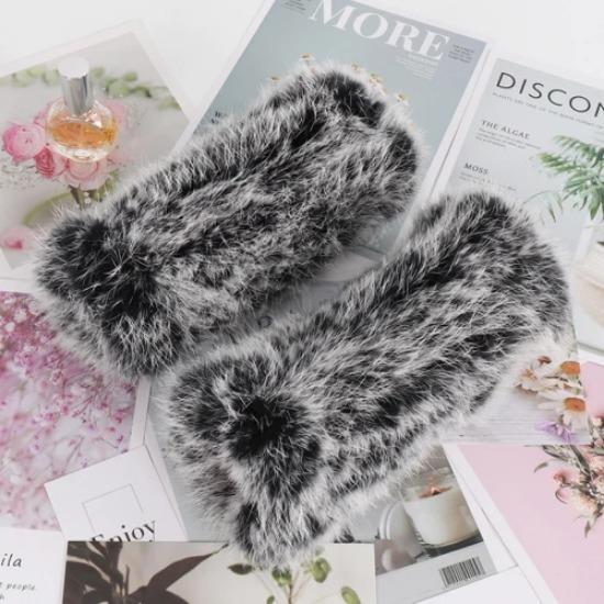 New Brand Women Real Natural Rabbit Fur Mittens Winter Warm Fluffy Lady Real Rabbit Fur Gloves Knitted Good Elastic Fur Glove