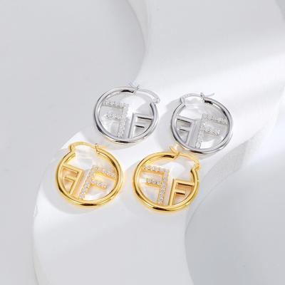 Pendientes de Lujo F-Design 2025: Puños de Oreja Chic y Elegantes con Atractivo de Influencer
