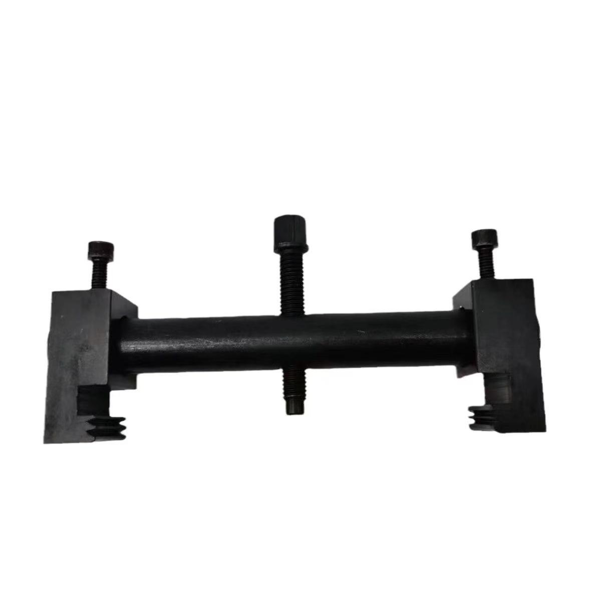 

Инструмент для снятия коленчатого вала и шкива для крыльчаток вентилятора и разборки рулевого колеса