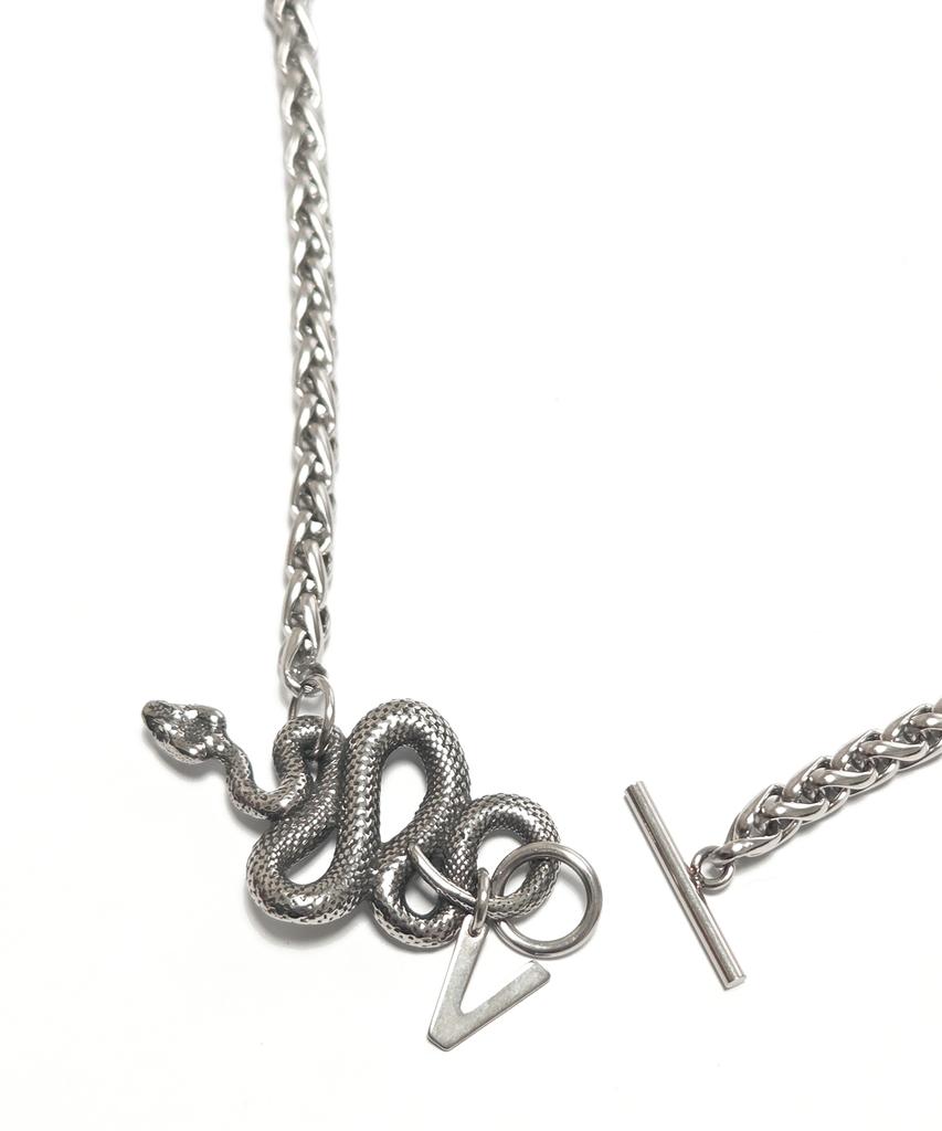 Vlack Veast Snake Pendant Necklace _ Jw4503