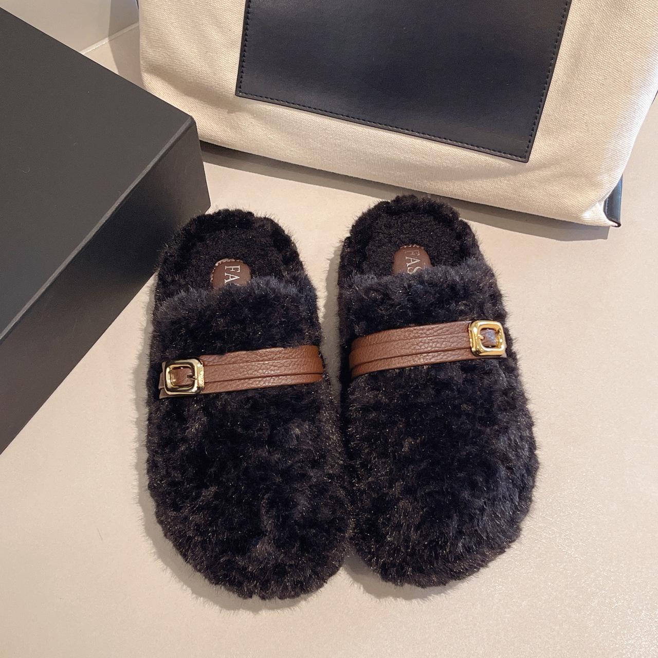 

Пушистые тапочки на толстой подошве с закрытым носком для женской уличной обуви 2025 новая корейская версия осенне-зимняя модная универсальная нескользящая плюшевая обувь 40 чёрный
