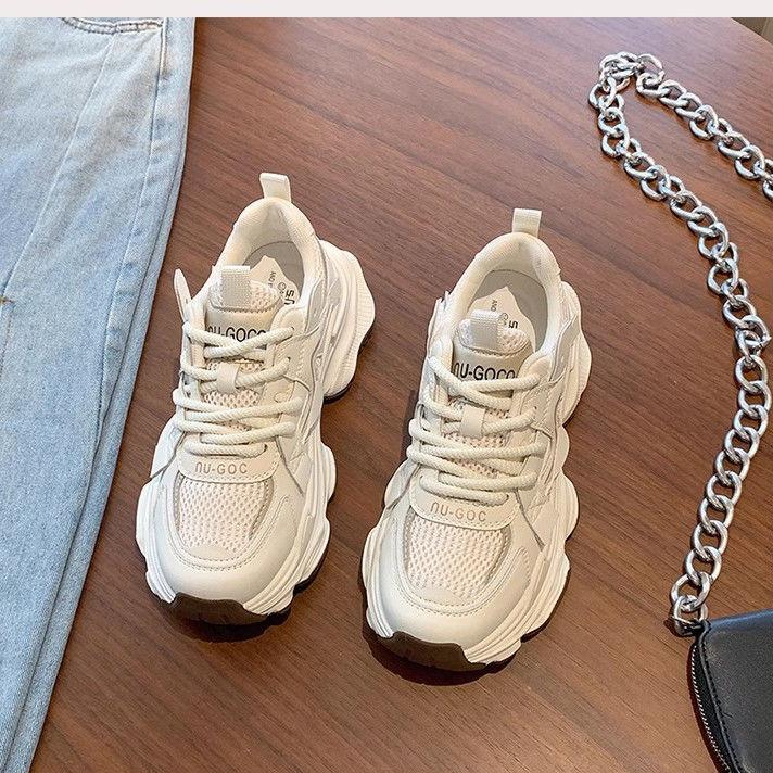 Showing feet little dad shoes women's new winter white platform sneakers breathable casual heightening shoes