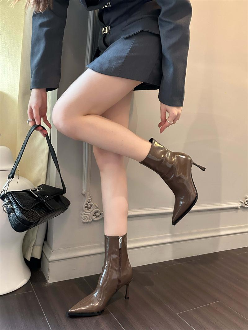 

Лаковая кожа короткие ботильоны женские высокий каблук тонкий каблук острый носок боковая молния универсальные осенне-зимние черные тонкие ботильоны 39 белый