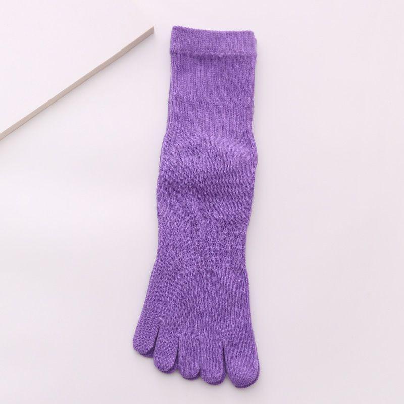 Women's Five-Toe Mid-Calf Split-Toe Socks: Solid Color, Sweat-Wicking, Cute, for Spring, Autumn, Winter
