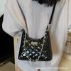 Niche Design Diamond Check Chain Single Shoulder Armpit Tote Bag 2025 New Trendy High-end Simple Commuter Crossbody Bag