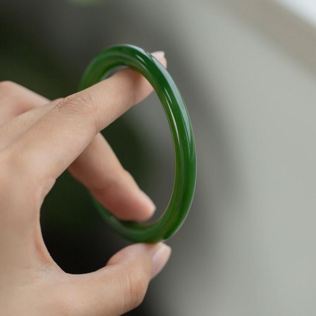 Spinach Green Hotan Jade Bracelet for Women - Natural Jadeite Thin Strip Design