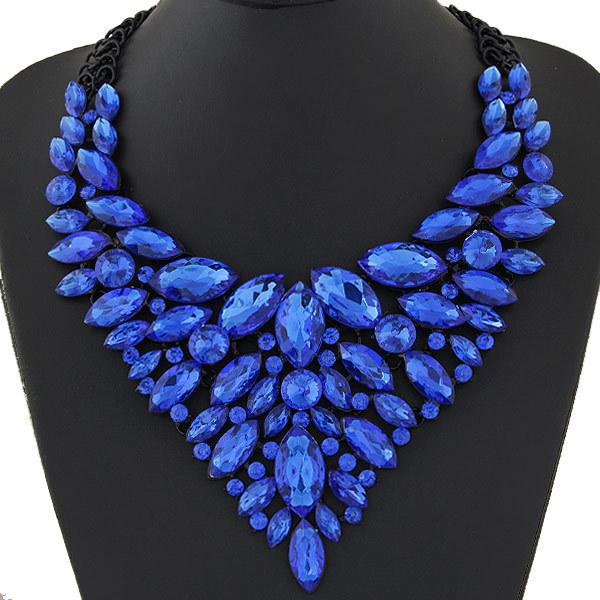 Fashion Geometric Alloy Pendant Necklace For Women With Gemstone Accents