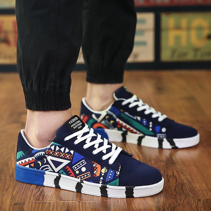 Mode Neue Herrenschuhe Herren Freizeitschuhe aus Canvas Mode Leichte Schnür-Sneakers Sommer Atmungsaktive Herren Flats Schuhe Männliches Schuhwerk