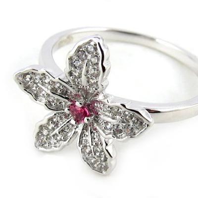 White Rose 'Vahiné' Silver Ring