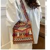 Ethnic Style Crossbody Bag with Tassel Single Shoulder Crossbody Bag Portable Water Bucket Exquisite Bag