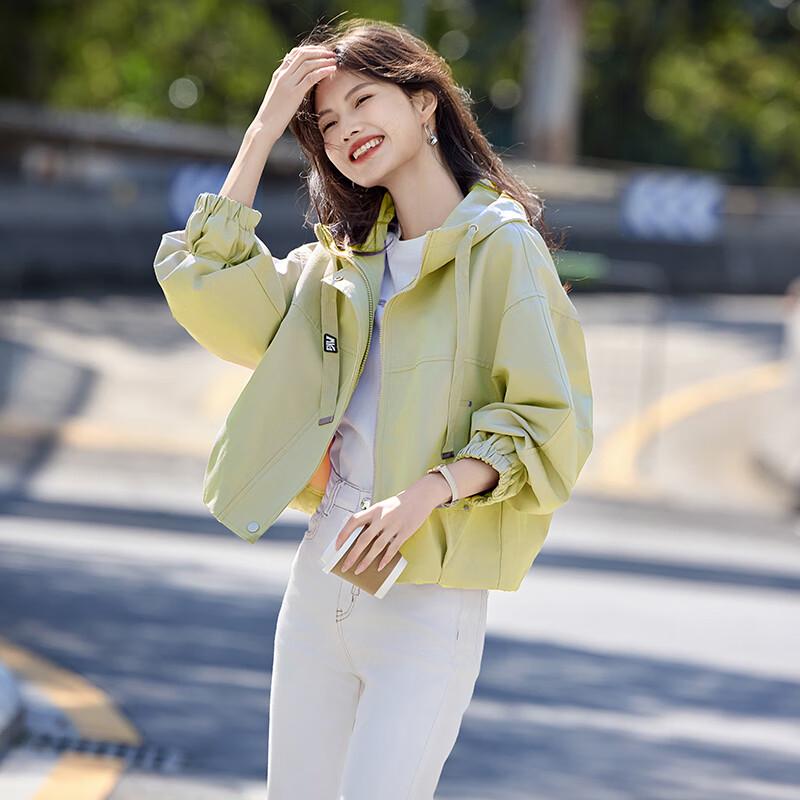 

Women s Hooded Short Trench Coat S