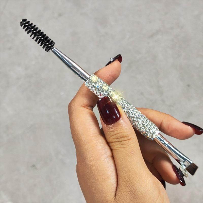 1pc Portable High-end Artificial Diamond-encrusted Foundation Brush Travel Portable Blush Brush Multifunctional Makeup Brush Diamond model