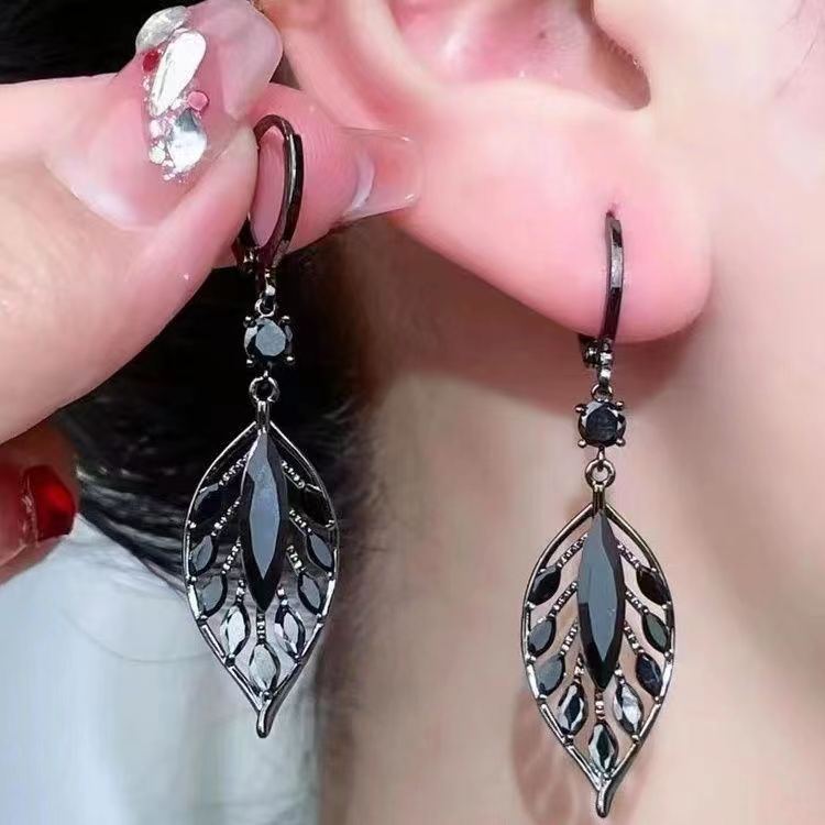 Ohrringe mit Friedensschnalle im antiken Stil, einfache und vielseitige leichte Luxus-Ohrringe im Palaststil, Hanfu-Cheongsam-Zubehör