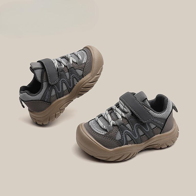 

New Style Children s Shoes - Boys Soft-soled Sports and Casual Shoes, Versatile Girls Shoes 22 сірий колір