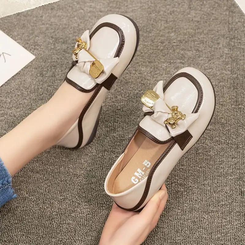 Flats Shoes for Women Low Heel Elegant Woman Footwear Flat Black Normal Leather Casual Round Toe Trend Y2k Luxury Brand Popular