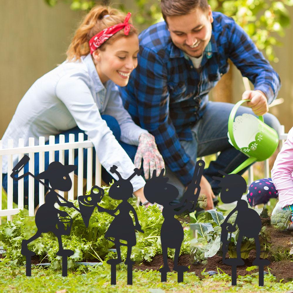 Funny Working Farm Ant Garden Stake Decor with Fork and Cart, Outdoor Yard Art Animals Ant Stake for Lawn or Garden