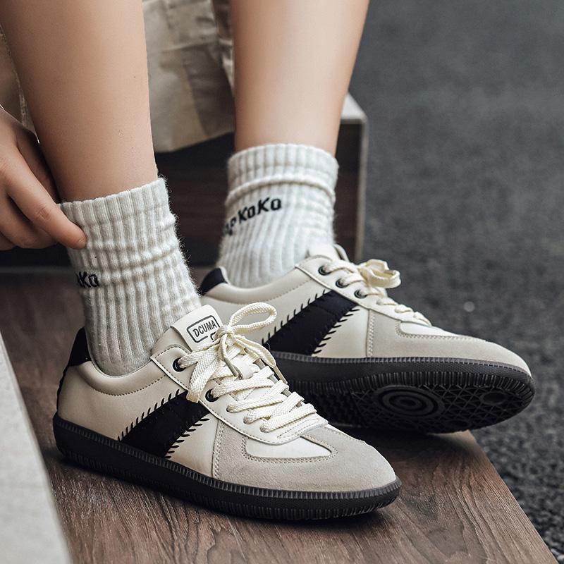 Leather Shoes Men's Skateboard Cricket for Men Sports Running Sneakers Male Luxury Designer Flats Platform