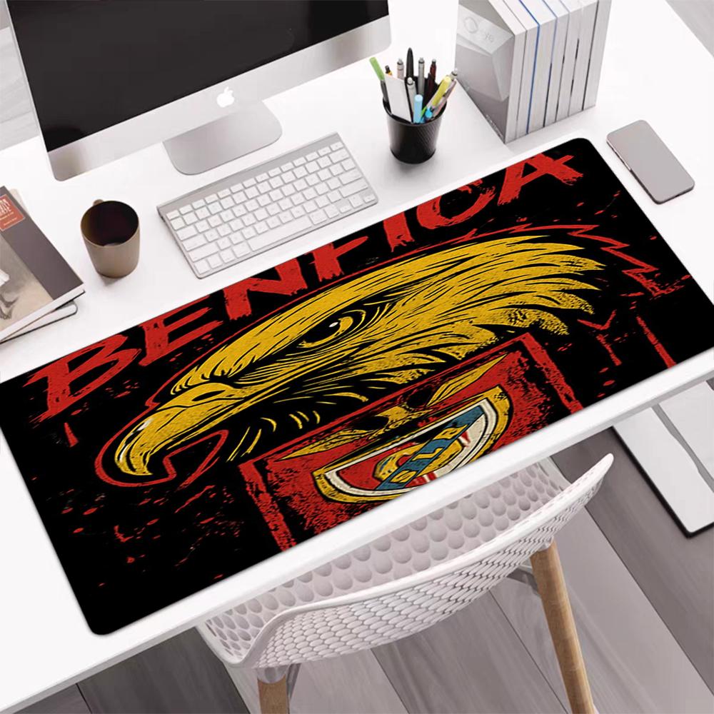 Benfica Thema Mauspads, Rutschfeste Gummiunterseite, Multifunktionales Büro- & Heimdekor, Perfekt für die Personalisierung des Arbeitsplatzes.